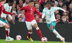Tiếp quản áo số 7, Leao lên tiếng về mối quan hệ với Ronaldo