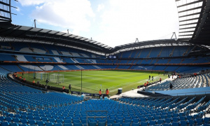 Gary Neville cho rằng giới chủ Man City khó giữ lại vị thế