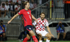 Cuộc gọi gượng gạo giữa Harry Kane và Dele Alli gây xót xa