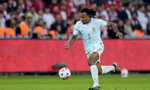Jules Kounde thẳng thắn thừa nhận lý do dự bị tại Barcelona