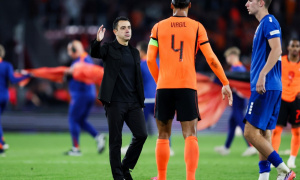 Xavi nói về tuyển Hà Lan sau 2 tuần làm việc cùng