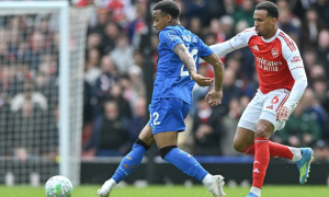 Bournemouth đón tin không vui từ Eli Junior Kroupi