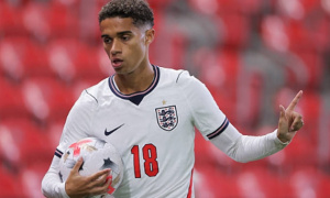 Barca tính bán Dani Olmo để nẫng tay trên MU vụ Josh King