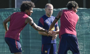 Barcelona bước vào 'tháng của sự thật'