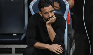 Dẫn dắt AC Milan, HLV Amorim nêu sự khác biệt áp lực so với MU