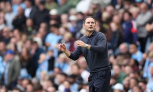 Frank Lampard lên tiếng bảo vệ các danh hiệu của Man City