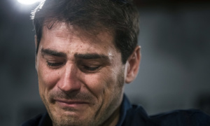 Nước mắt đơn độc của Iker Casillas ngày rời Bernabeu