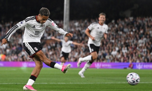 Barcelona cạnh tranh với Arsenal và Liverpool ở vụ Josh King