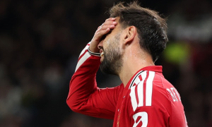 Khi người hùng Bruno Fernandes gây khó cho MU