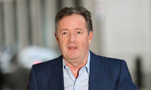 Piers Morgan đã góp phần làm hại Cristiano Ronaldo