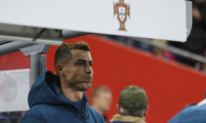 Gary Neville lý giải tâm lý ngạo mạn của Cristiano Ronaldo