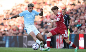 Chấm điểm Liverpool: Điểm sáng Munoz; Tiếc cho Gravenberch