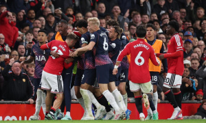 Trận thua Tottenham bộc lộ điểm yếu chí mạng của Man Utd