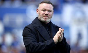 Thừa nhận MU về nhì, Rooney từ chối nhận 'cúp vớt'