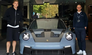 Liam Delap tậu Porsche 220.000 bảng, tốc độ tối đa 296 km/h