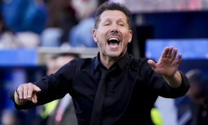 HLV Simeone bênh vực Man Utd giữa tâm bão chỉ trích