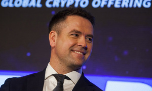 Owen chỉ ra cơ sở để MU kiên nhẫn với Carrick