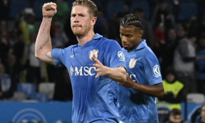 Allegri lên tiếng về khả năng kết hợp McTominay với De Bruyne