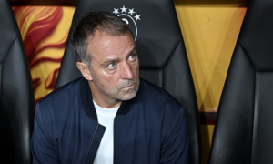 Hansi Flick thừa nhận Barca mắc sai lầm trước Galatasaray