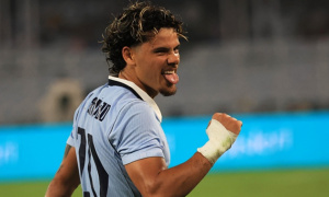 Arsenal và MU chi 65 triệu euro tranh Maxi Araujo