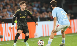 Francisco Conceicao đấm ghế dự bị và cãi trợ lý của Juventus