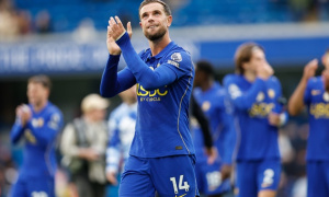 Sức sống mới ở tuyến giữa Chelsea với Henderson và Caicedo