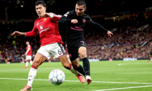 Carrick gánh hậu quả từ phiên chợ hè thảm họa của MU