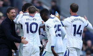 Chelsea hạ gục Everton bằng nước cờ chiến thuật của Alonso