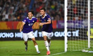 Rượt đuổi nghẹt thở, Hà Nội FC cắt đứt mạch thắng của CAHN