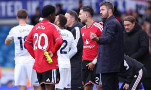 Trận hòa Leeds phơi bày sự lúng túng của Michael Carrick