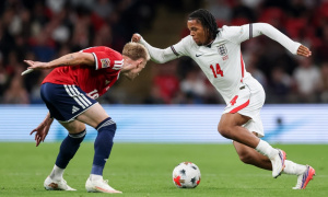 Rio Ngumoha lên tiếng về hợp đồng mới với Liverpool