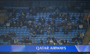Những khoảng trống Etihad phơi bày bộ mặt Champions League