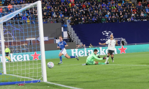 Nico Paz thăng hoa, Como nhấn chìm Man Utd ở Champions League