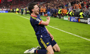 Steven Gerrard ngã mũ với màn trình diễn của Rice