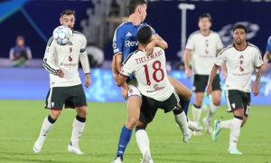 CĐV Man Utd phẫn nộ bỏ về khi đội nhà thua đậm Como