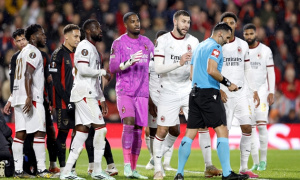 Bournemouth đè bẹp AC Milan trong ngày Maignan hóa tội đồ