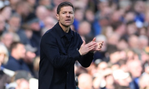 Xabi Alonso coi nhẹ kỷ lục 41 trận của Chelsea trước Spurs
