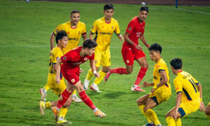 Đình Bắc học cách chơi bóng thực dụng để tồn tại
