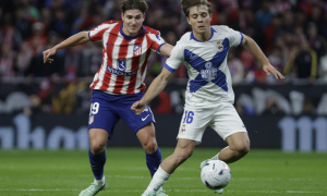 Alvarez 'giải hạn', Atletico áp sát ngôi đầu của Barca