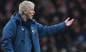 David Moyes khẳng định cầu thủ Everton mất tập trung trước Arsenal