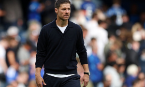 Xabi Alonso lên tiếng vụ rò rỉ chấn thương của Joao Pedro