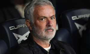 Mourinho bác bỏ nhận định Real thắng Barca nhờ may mắn