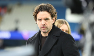 Bênh vực Carrick, Hargreaves chê INEOS thiếu hậu thuẫn