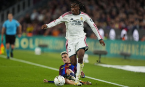 Diomande và Vinicius khiến Mourinho đau đầu