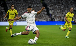 Bị Mourinho hắt hủi, Trent được khuyên về Liverpool