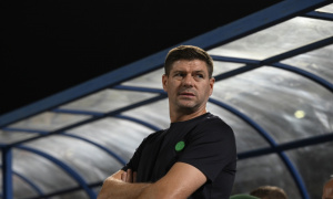 Steven Gerrard: 'Tất cả bọn họ phải rời Man Utd'