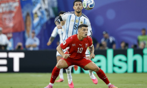 Granit Xhaka được trao lại băng đội trưởng tuyển Thụy Sĩ