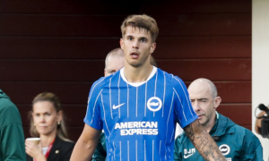 Brighton từ chối bán Luka Vuskovic cho Liverpool