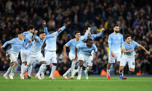 Hạ Brighton trong loạt luân lưu, Man City giành vé tứ kết EFL Cup