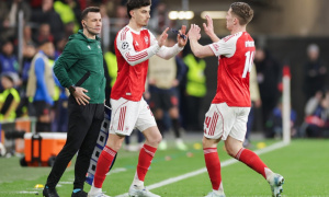 Bóng ma số 9 bủa vây Arsenal trước đại chiến Liverpool